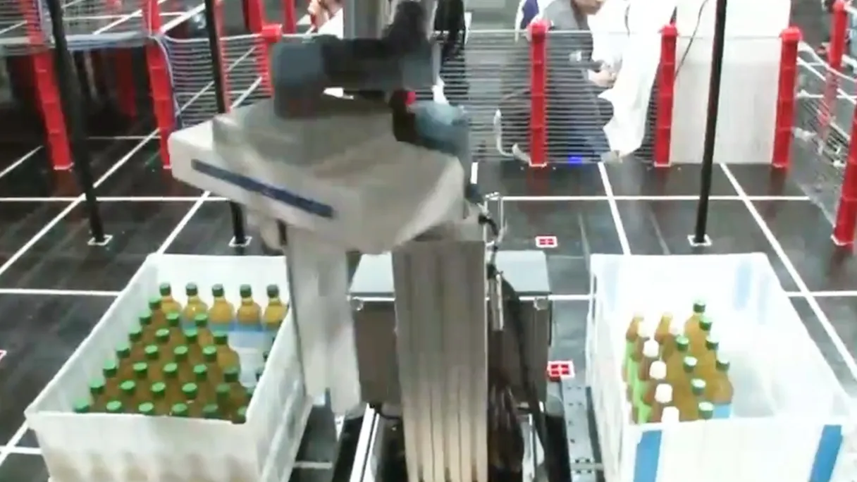 ピッキング作業の様子