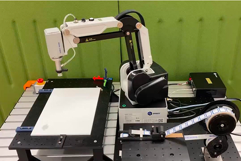 ラベル貼り作業自動化